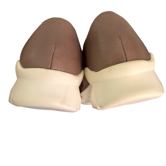 NWOB floor sample Naot Shoes, Size 39 (8.5) - Picture 3 of 5